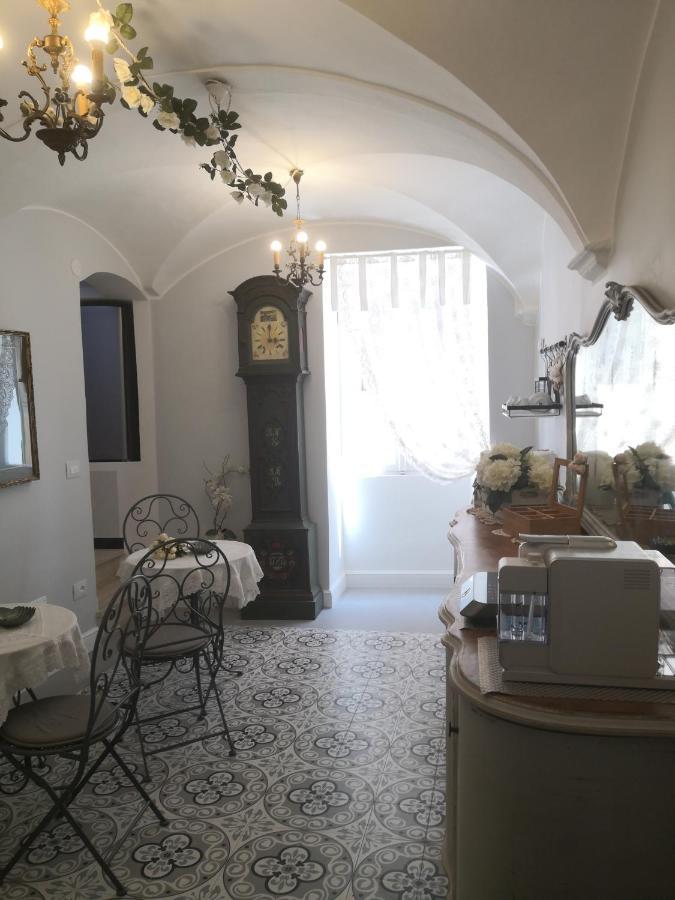 Отель Bouquet Di Note Черво Экстерьер фото
